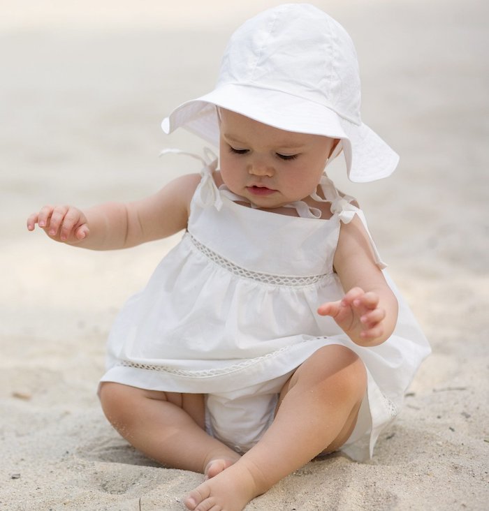 kit sæt ind Gøre klart 20 Best Baby Beach Gear Essentials: Safe + Eco Friendly