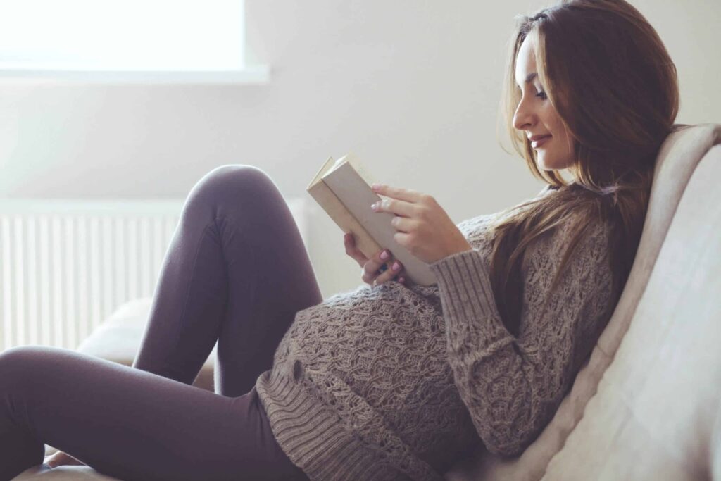 reading to baby in womb