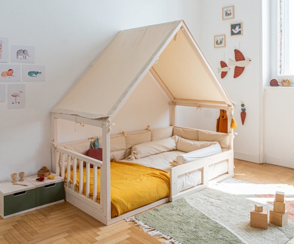 Montessori floor bed